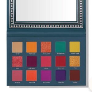 ACE BEAUTE ‘Nostalgia’ Eyeshadow Palette 🌈